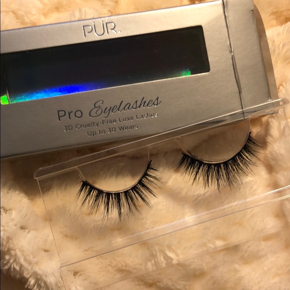Pur Eyelashes